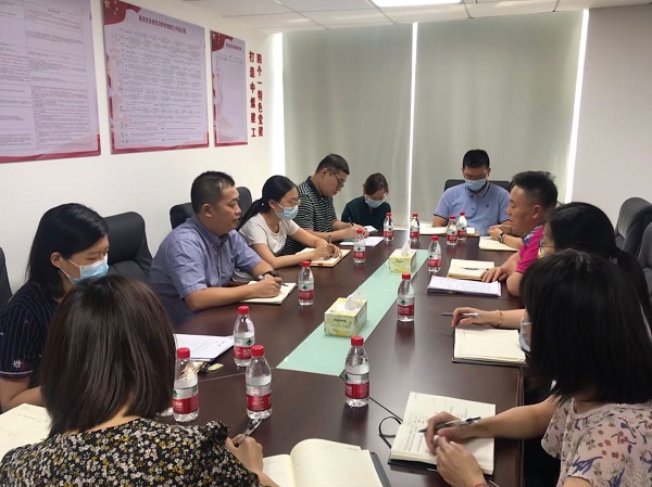慰问退役军人 传递真情关怀——华南区域公司开展慰问复转军人活动 - 副本.jpg
