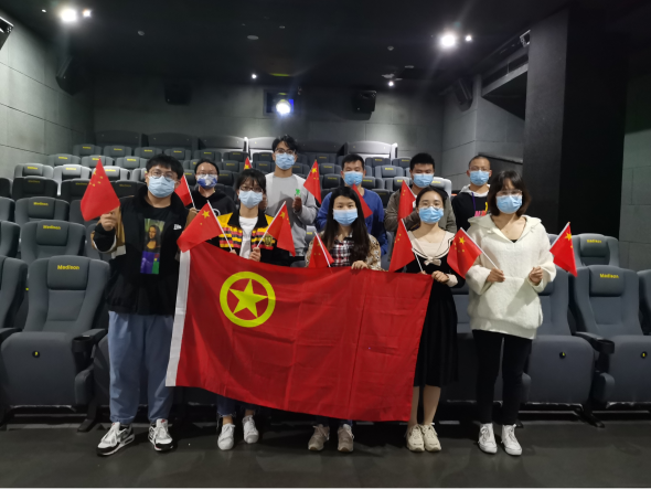 我和我的父辈-1.png
