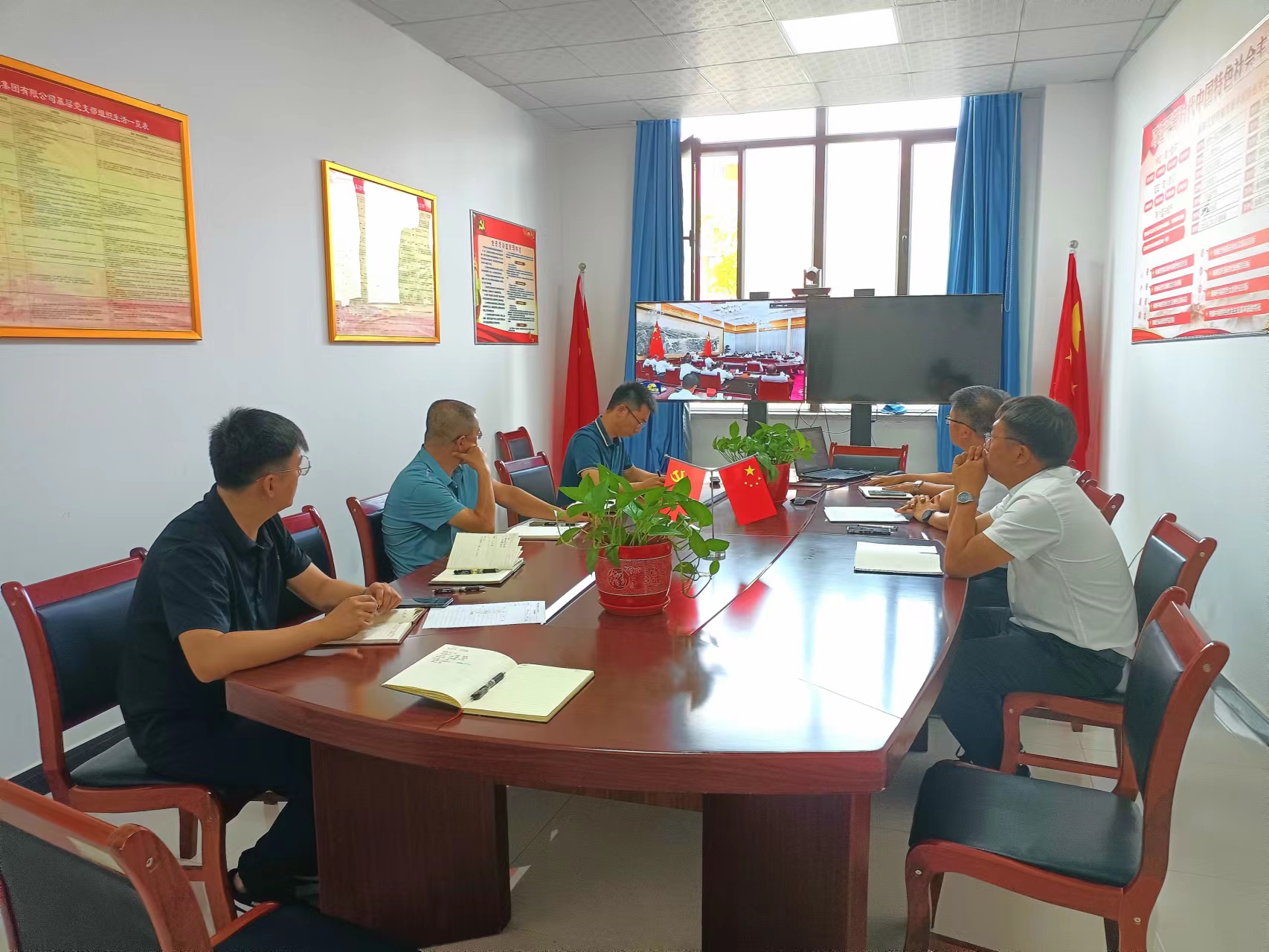 bbf69bd3a392d1f57cb6ddb77704569.jpg bbf69bd3a392d1f57cb6ddb77704569.jpg